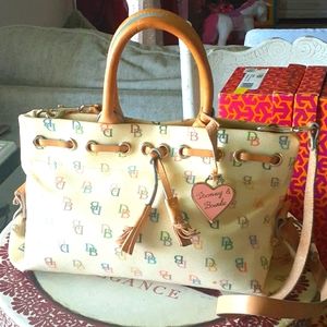 Dooney & Bourke purse